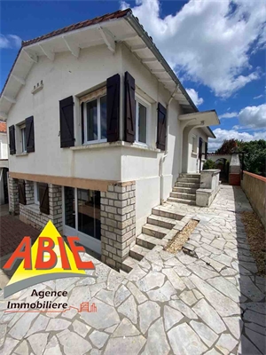 maison-villa à la vente -   79000  NIORT, surface 153 m2 vente maison-villa - APR712654